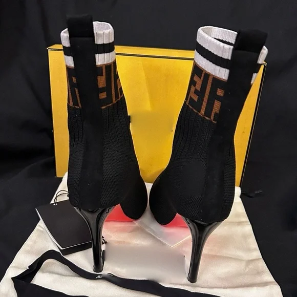 Ankle Boots - Picture 5 of 9